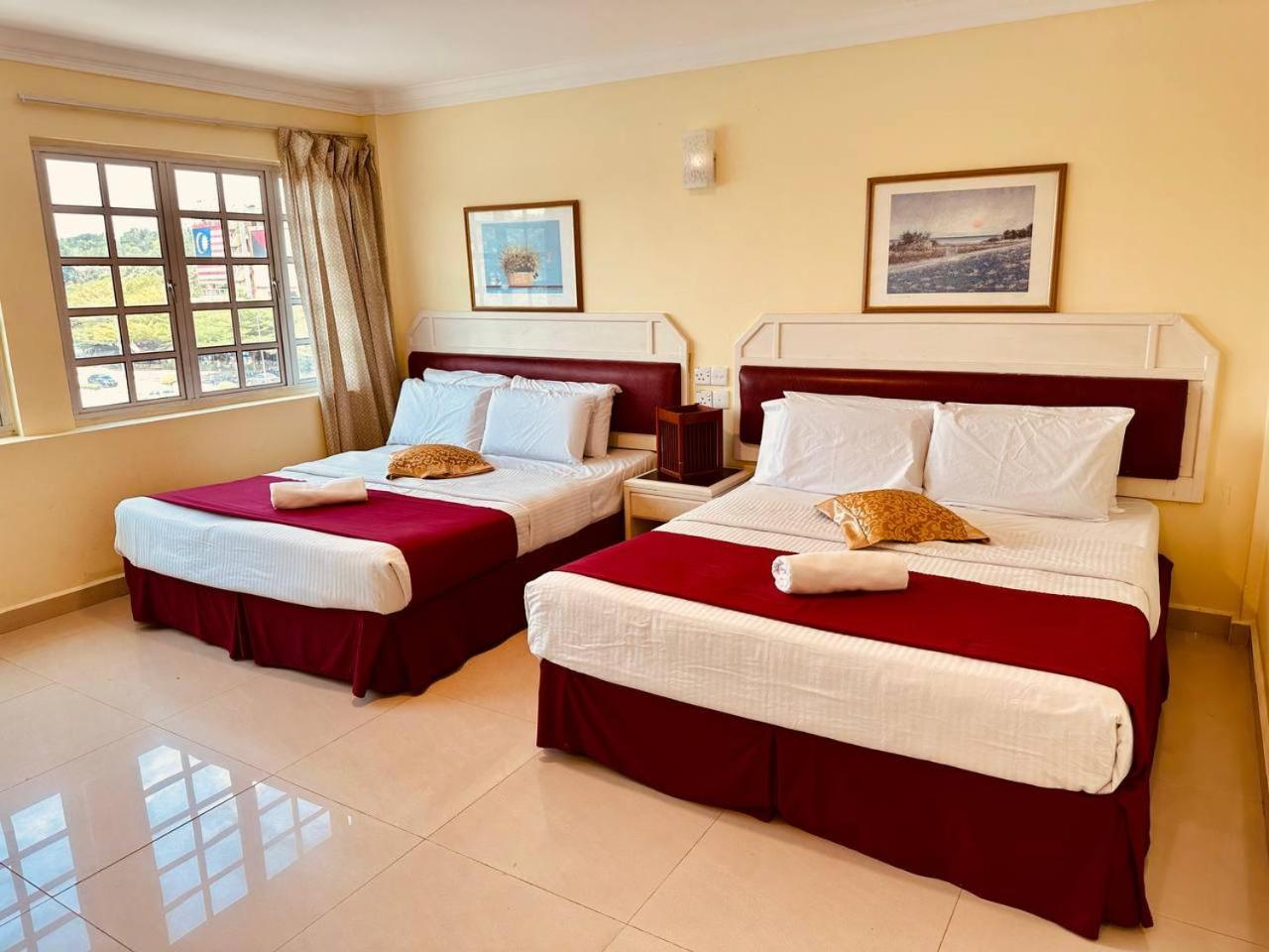 Carlton Hotel Seremban - Next To Terminal Bus Station Luaran gambar