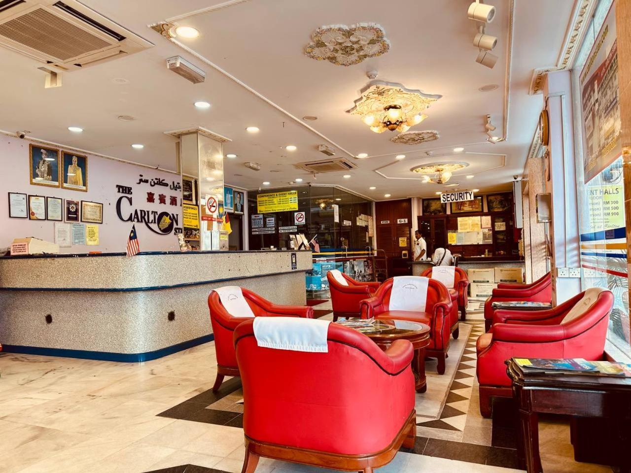 Carlton Hotel Seremban - Next To Terminal Bus Station Luaran gambar